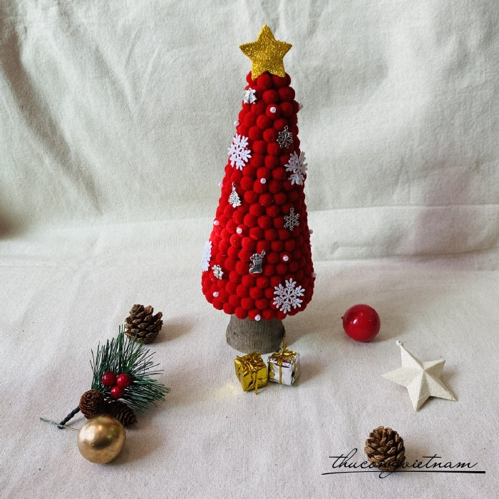 Cây thông bông bi Giáng Sinh (25-30cm) - Tông đỏ